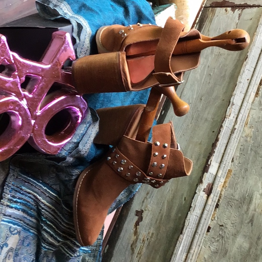 Chinese laundry heels